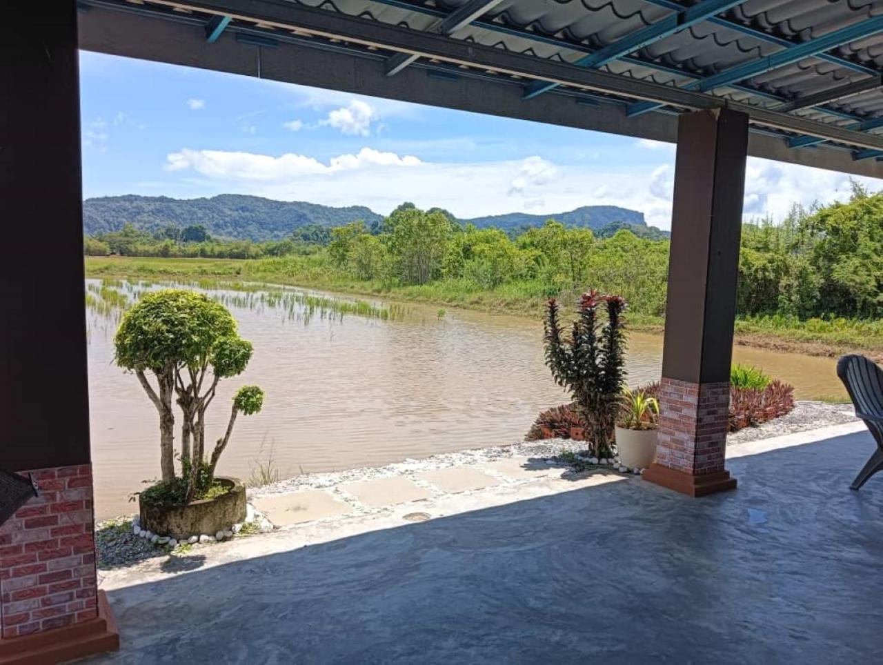 Damai D Homestay Kangar Exteriör bild